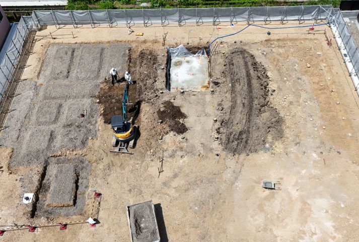 岐阜県岐阜市で建築中の木造老人ホームの基礎掘削工事の様子