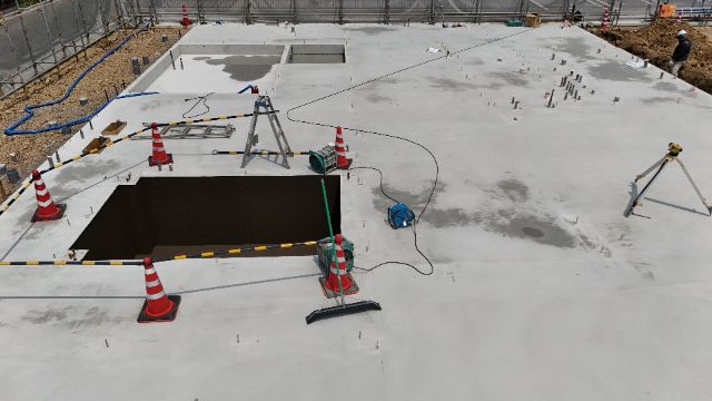 岐阜県岐阜市で建築中の木造老人ホームのEVピット防水工事の上空からの様子