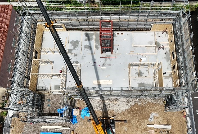 岐阜県岐阜市で建築中の木造老人ホームの建て方上空からの様子