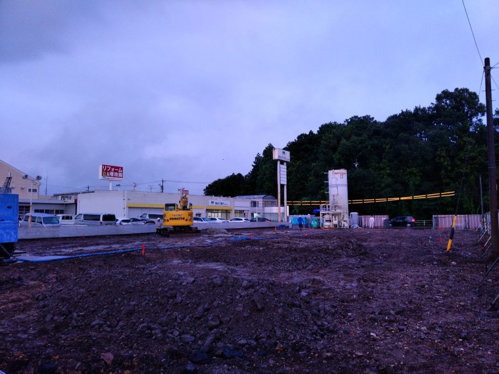 岐阜県関市 店舗新築工事の地業工事・地盤改良工事の様子