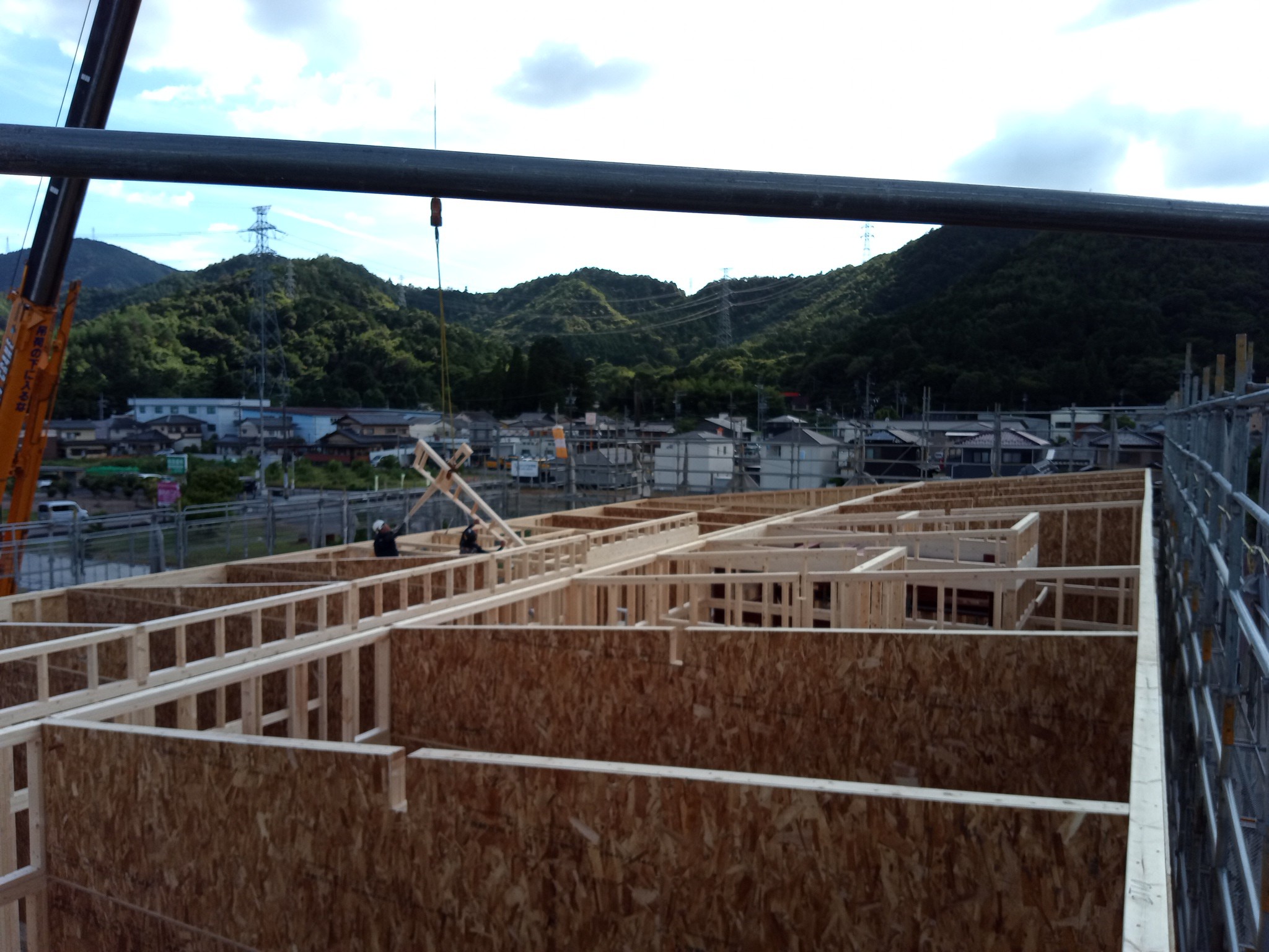 岐阜県岐阜市で建築中の木造老人ホームの2F建て方の様子